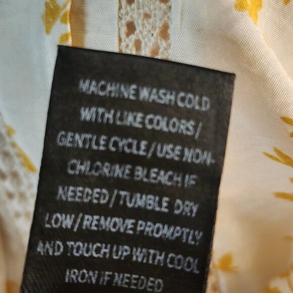 Torrid Top Womens Plus Size 00 Purple Paisley Clip Dot Open Back Boho NWT New - Picture 9 of 10